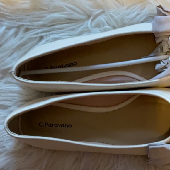 C.Paravano Women’s Cream Formal Leather Pointed Toe Embellish Bow Flats Size 8.5 - Picture 5 of 12